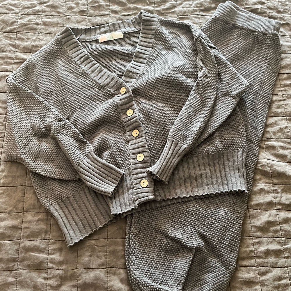 Hailee Cardi Set - Picture 6 of 8